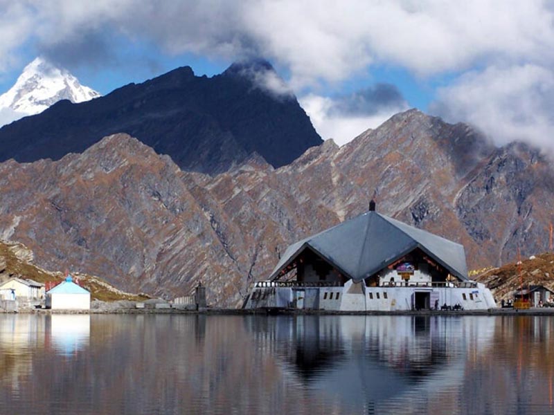 Shri Hemkunt Sahib